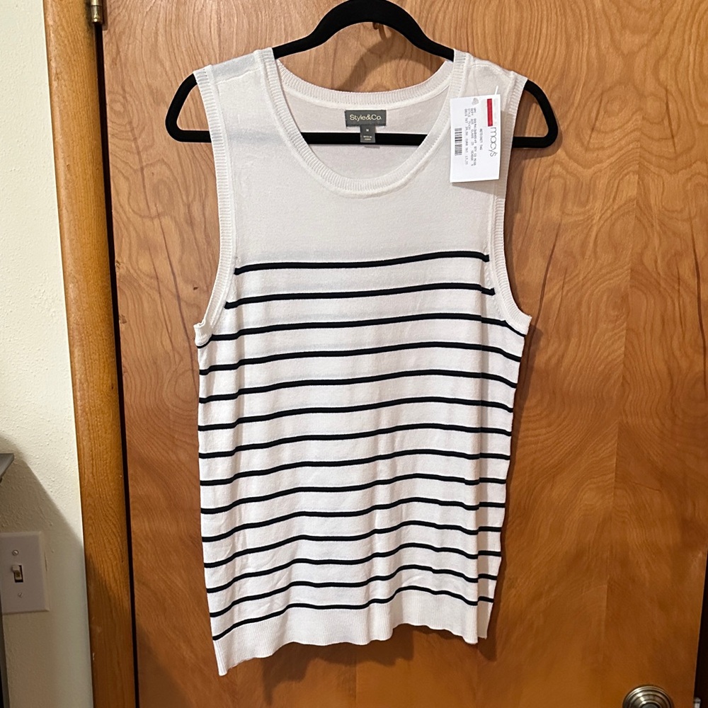 Style & Co. White Tank Top with navy Stripes size medium nwt
